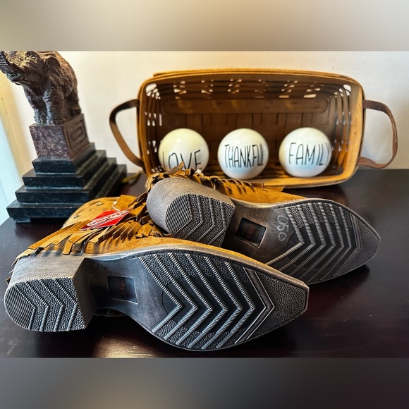 Dingo Lad SZ 6.5 Rust Fringe with Star Medal Boot. NWT - Picture 2 of 9